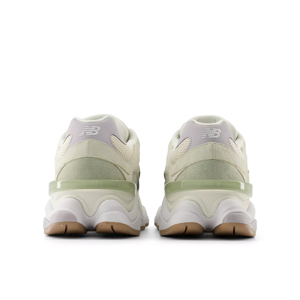 9060 Pearl Grey