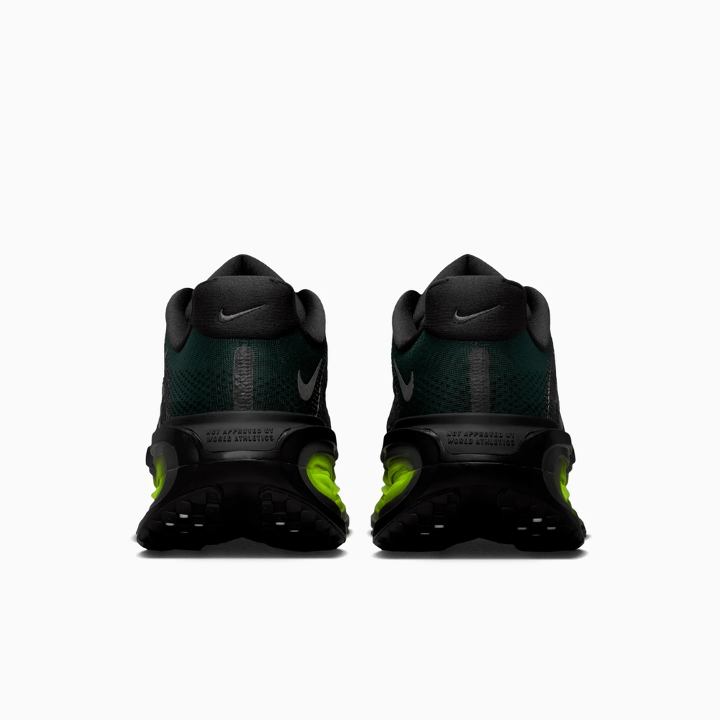 Vomero Premium Black Volt