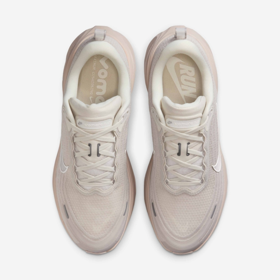 Air Zoom Vomero Plus Light Bone