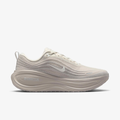 Air Zoom Vomero Plus Light Bone