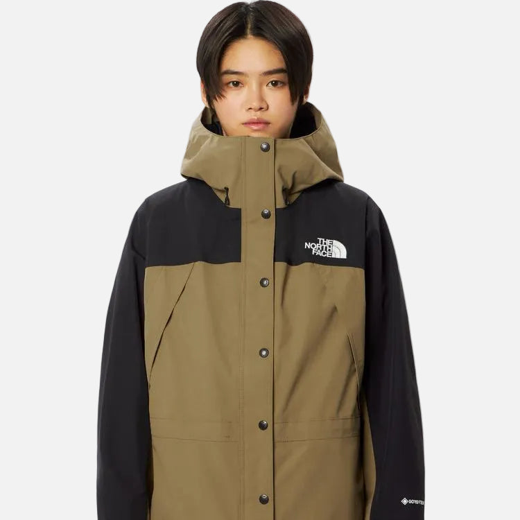 Women's Mountain Light Jacket